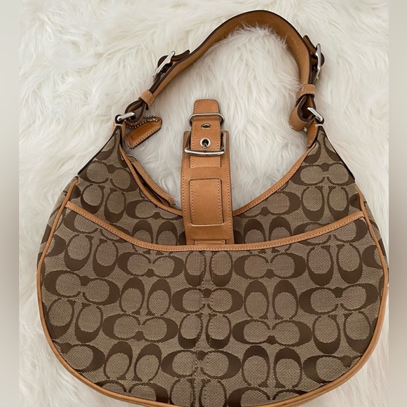 Coach Handbag - Picture 4 of 6